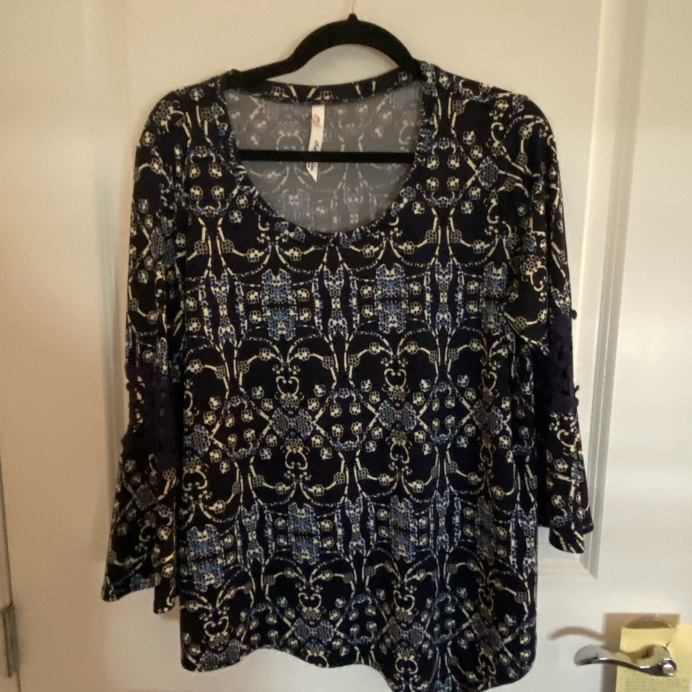Collection B Navy and Gold Patterned Blouse